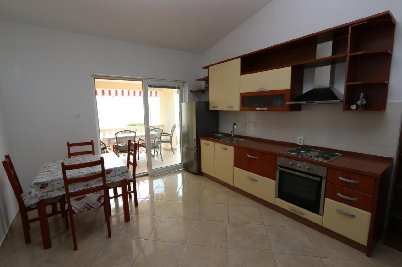לון Apartments Lunjski מראה חיצוני תמונה