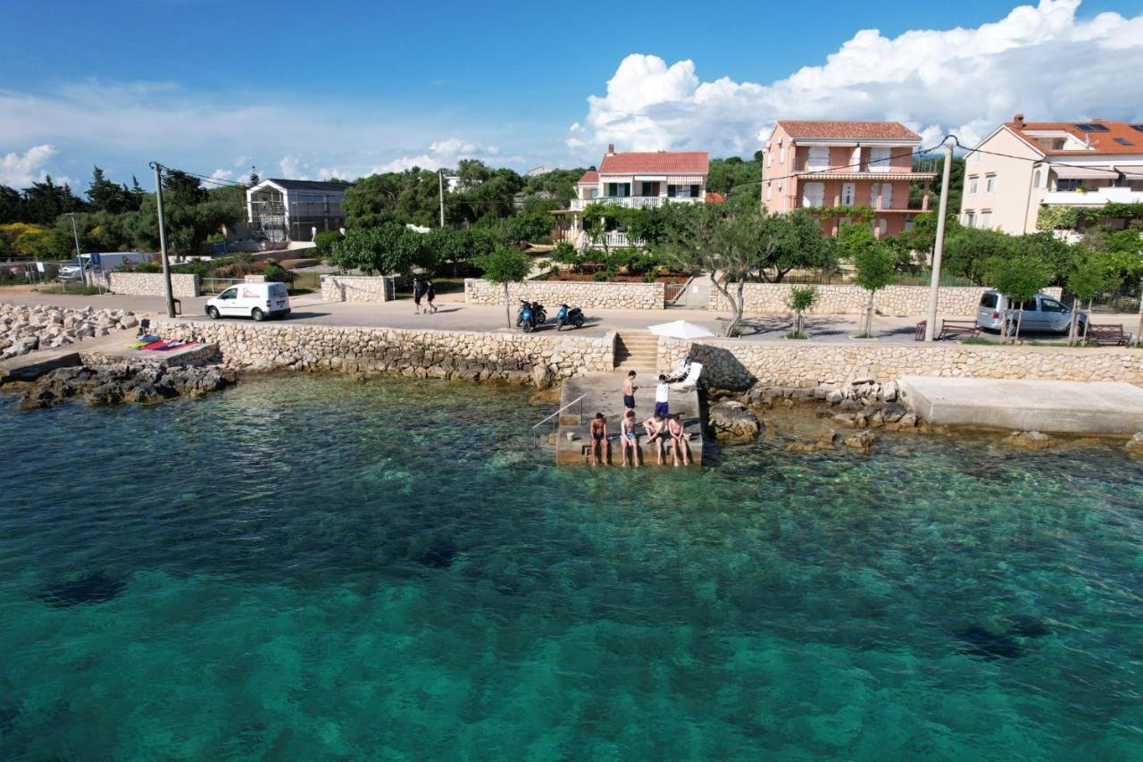 לון Apartments Lunjski מראה חיצוני תמונה